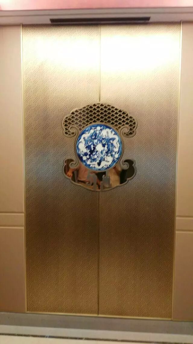 铜电梯门
